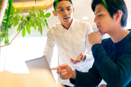 食品メーカー社内SE（EDI運用担当）／SQL読解メインのシステム運用